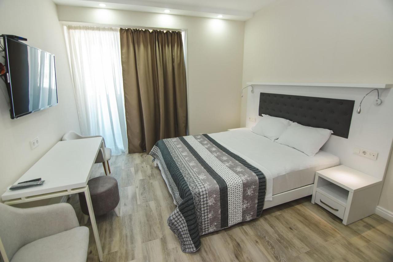 Batumi Deluxe Apartments Buitenkant foto
