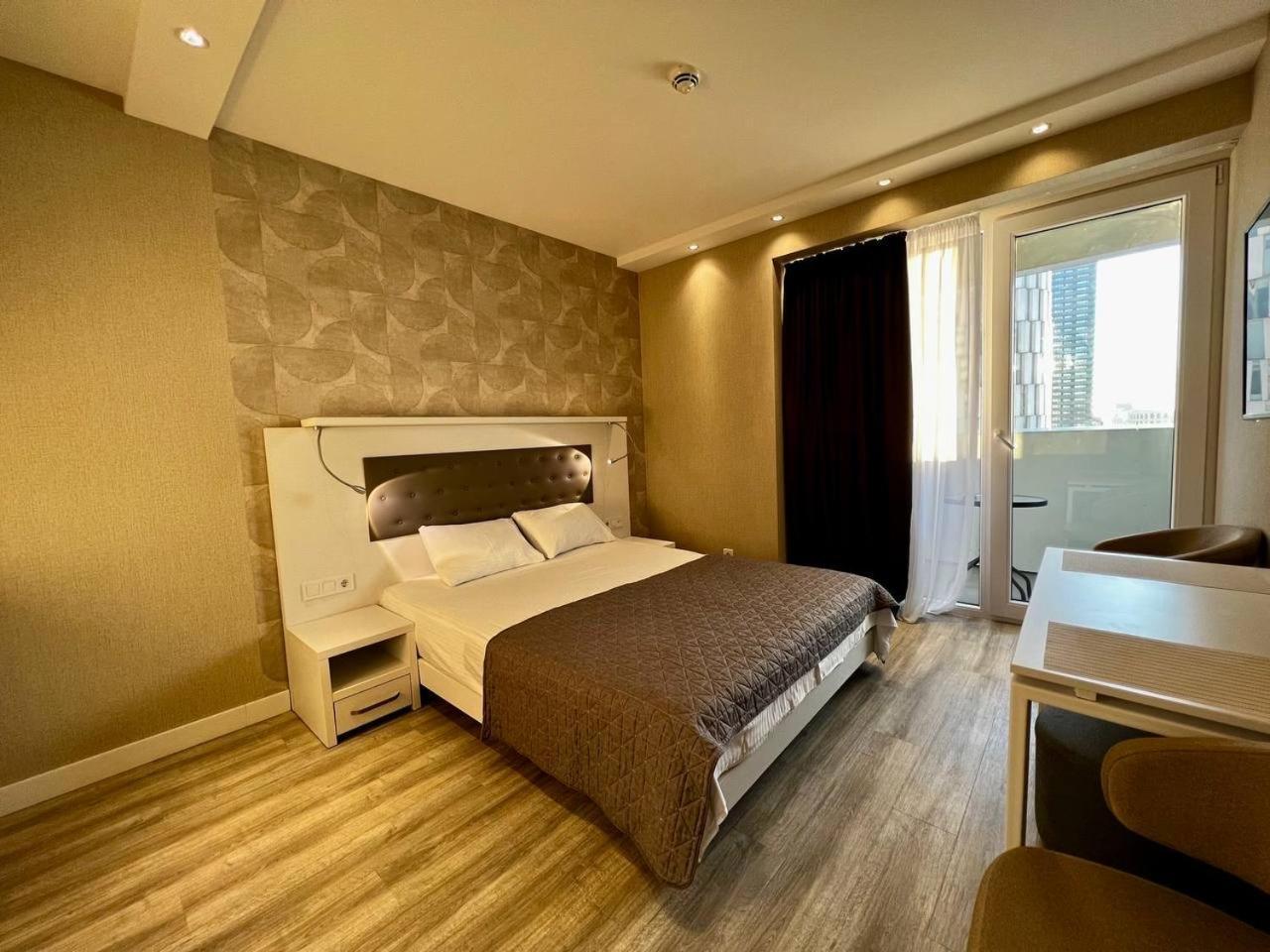 Batumi Deluxe Apartments Buitenkant foto