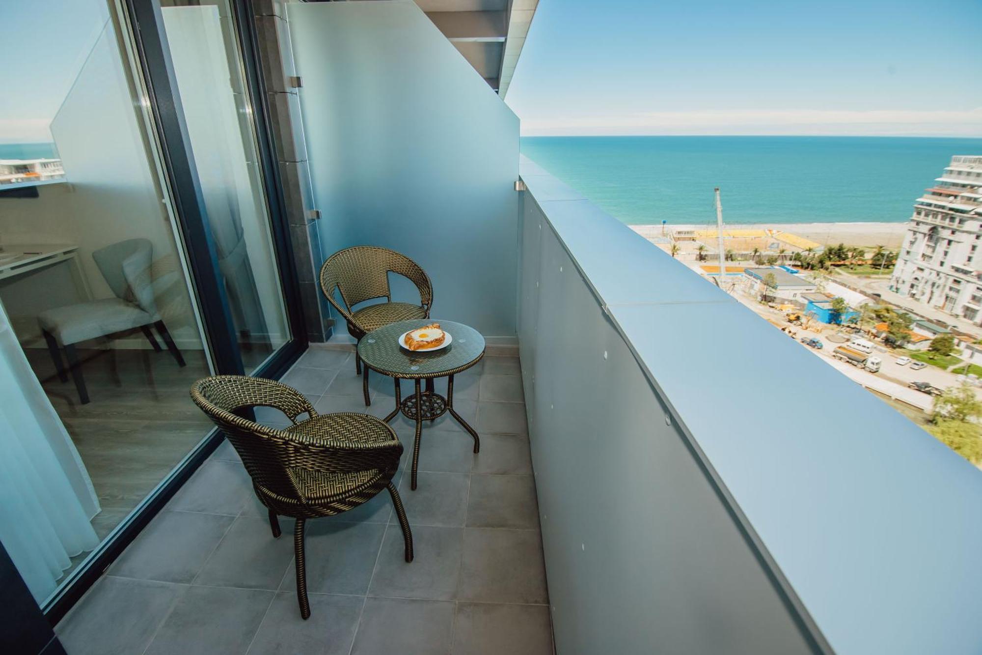 Batumi Deluxe Apartments Buitenkant foto
